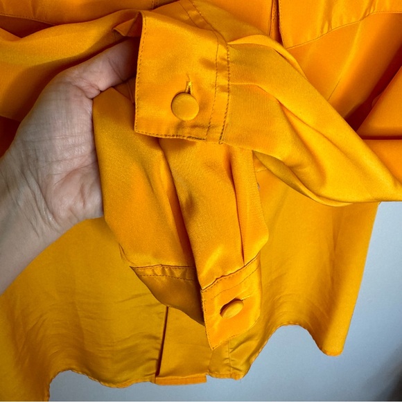 Vintage 90’s Jennifer Moore Marigold Yellow Satin Button Up Shirt Size 14W - Picture 4 of 9